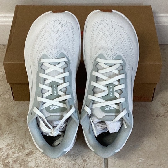 Women’s Altra Rivera 4 - Picture 3 of 4